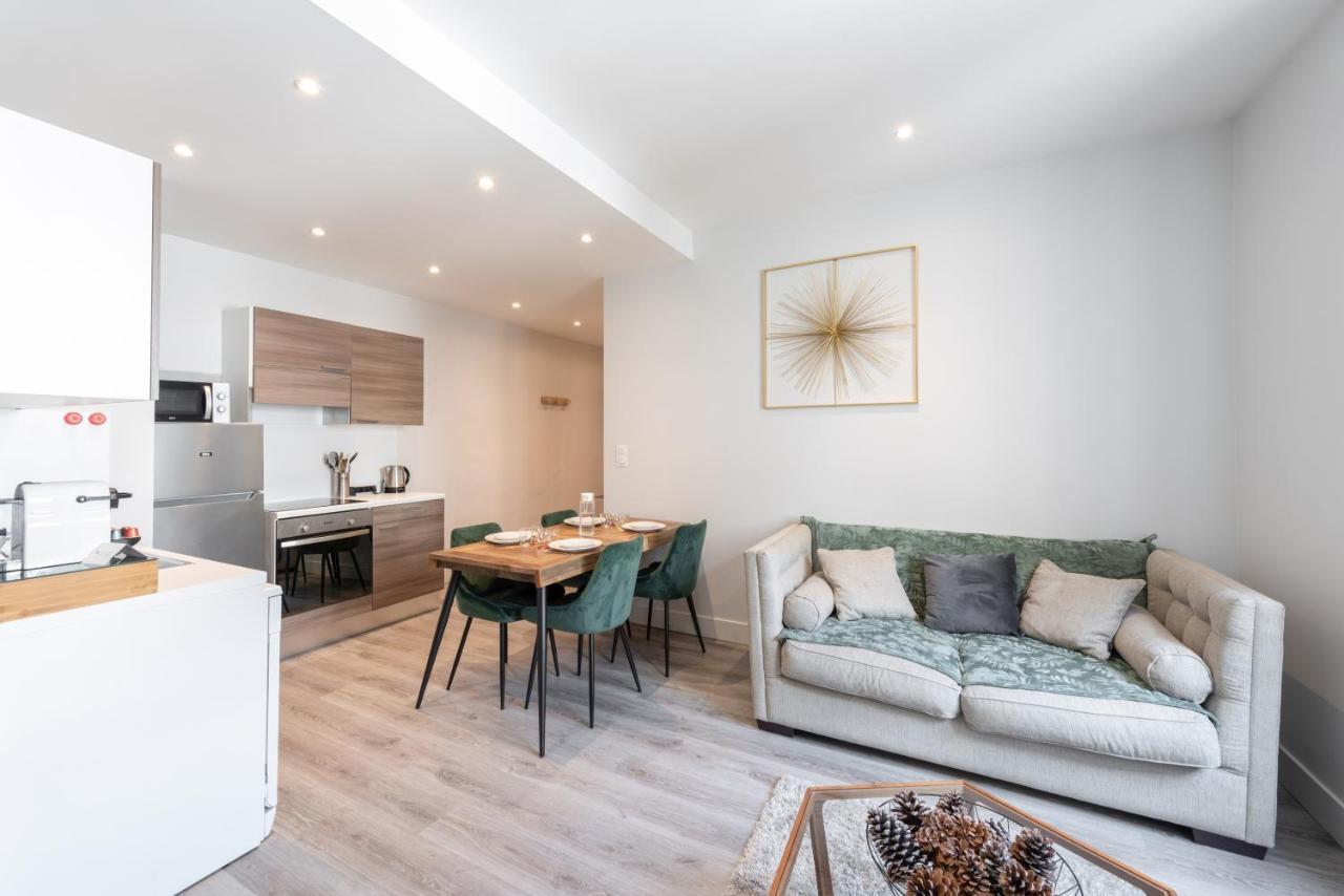 Le Pompadour - Magnifique T2 Place Bellecour 4Eme Etage Sans Ascenseur - 4Th Floor No Elevator Лион Экстерьер фото